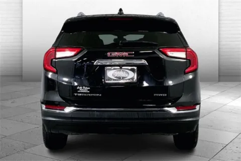 Another view of 2024 GMC Terrain SLT for sale in Independence, MO at Cable Dahmer Chevrolet of Independence
