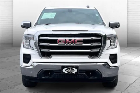 Photos of 2020 GMC Sierra 1500 SLE for sale in Independence, MO at Cable Dahmer Chevrolet of Independence