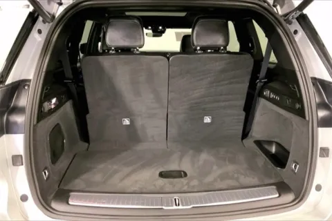 More photos of 2022 Jeep Grand Cherokee L Overland at Cable Dahmer Chevrolet of Independence, MO