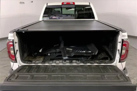 More photos of 2017 GMC Sierra 1500 SLT at Cable Dahmer Chevrolet of Independence, MO