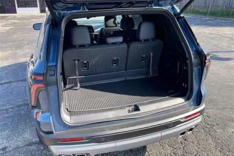 More photos of 2026 Chevrolet Traverse Z71 at Cable Dahmer Chevrolet of Independence, MO