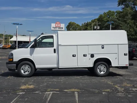 More photos of 2025 Chevrolet Express Cutaway 3500 1WT at Cable Dahmer Chevrolet of Independence, MO