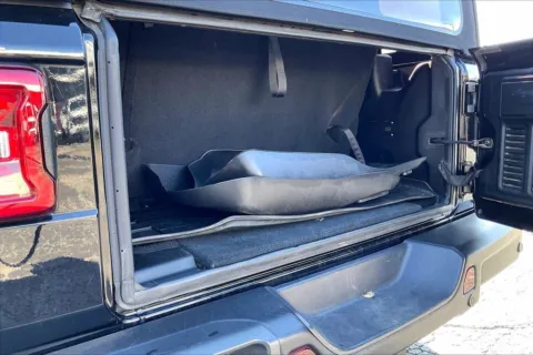 More photos of 2018 Jeep Wrangler Rubicon at Cable Dahmer Chevrolet of Independence, MO