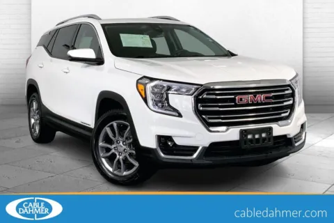 White 2024 GMC Terrain SLT for sale in Independence, MO