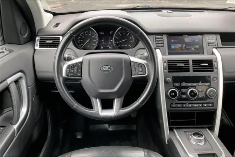 More photos of 2016 Land Rover Discovery Sport SE at Cable Dahmer Chevrolet of Independence, MO