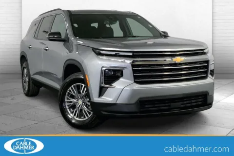Gray 2025 Chevrolet Traverse LT for sale in Independence, MO
