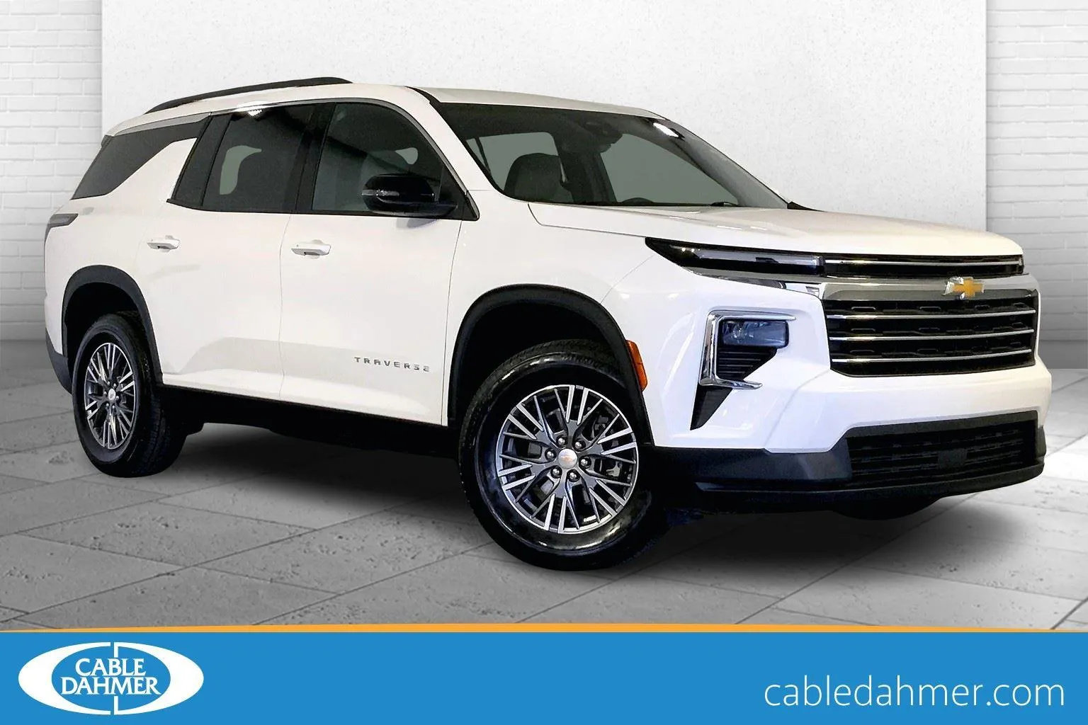 White 2025 Chevrolet Traverse LT for sale in Independence, MO