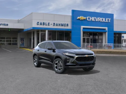 Black 2025 Chevrolet Trax LT for sale in Independence, MO