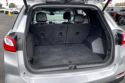 More photos of 2021 Chevrolet Equinox Premier at Cable Dahmer Chevrolet of Independence, MO
