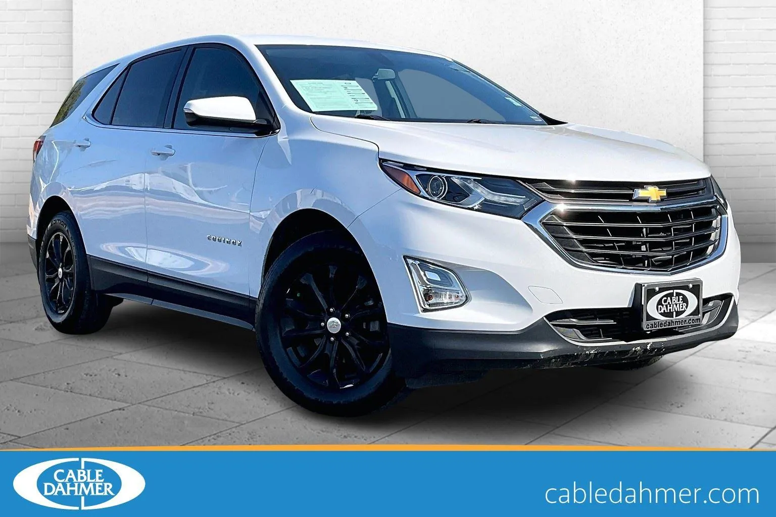 Used 2018 Chevrolet Equinox LT with VIN 2GNAXJEV6J6252216 for sale in Kansas City