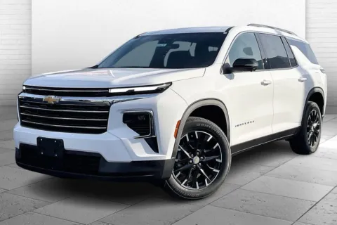 Photos of 2026 Chevrolet Traverse LT for sale in Independence, MO at Cable Dahmer Chevrolet of Independence