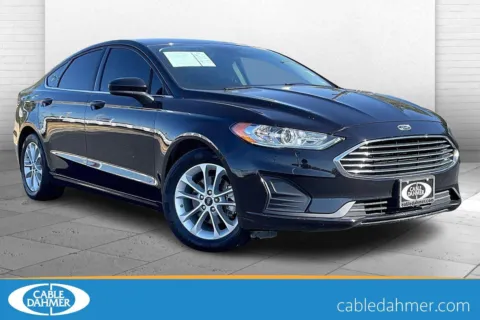 Black 2020 Ford Fusion SE for sale in Independence, MO