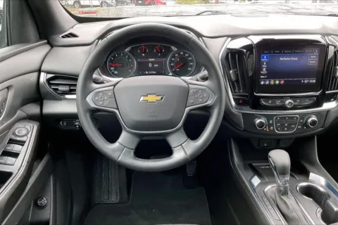 More photos of 2023 Chevrolet Traverse LT Cloth at Cable Dahmer Chevrolet of Independence, MO