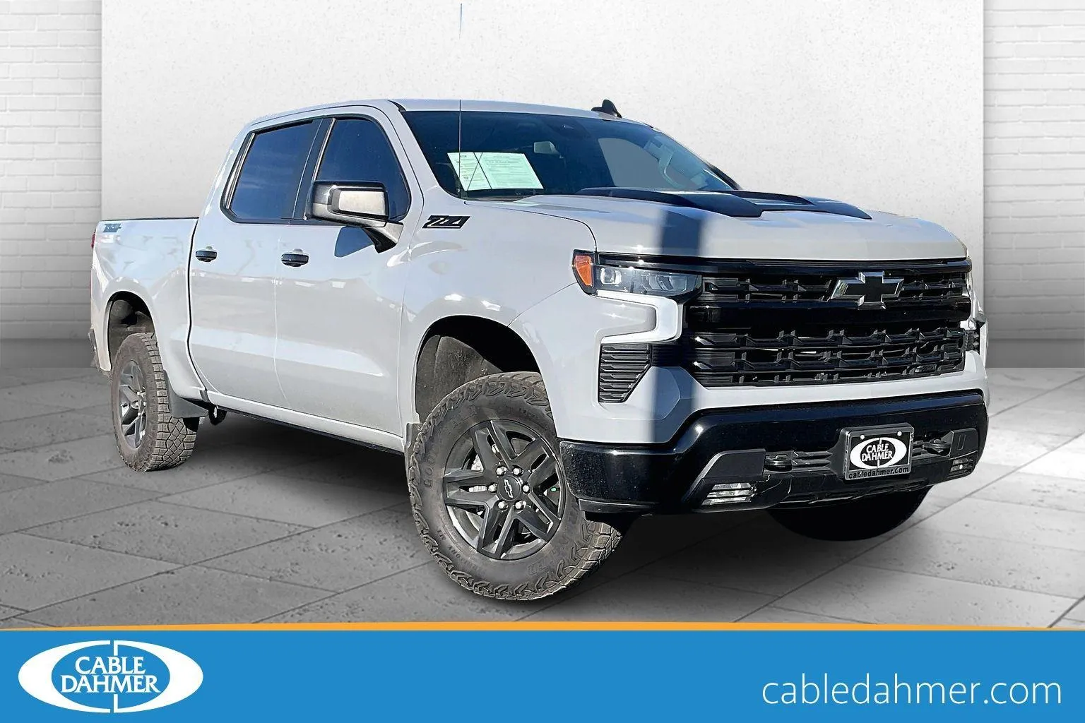 Used 2024 Chevrolet Silverado 1500 LT Trail Boss with VIN 3GCUDFED6RG276809 for sale in Kansas City