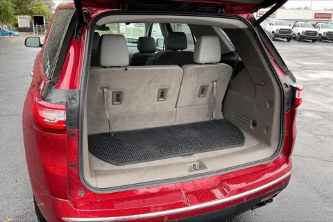 More photos of 2020 Chevrolet Traverse Premier at Cable Dahmer Chevrolet of Independence, MO