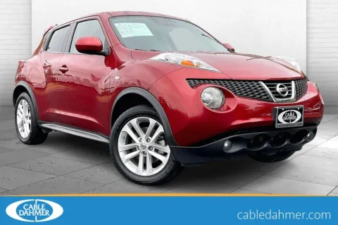 Red 2011 Nissan JUKE SL for sale in Independence, MO