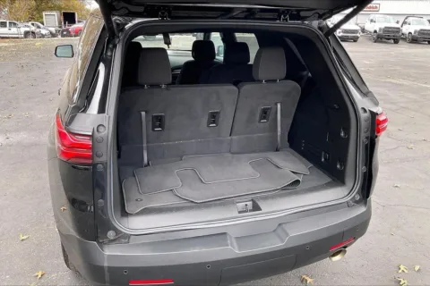 More photos of 2023 Chevrolet Traverse LT Cloth at Cable Dahmer Chevrolet of Independence, MO