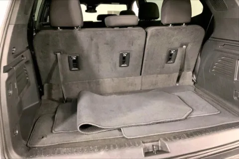 More photos of 2025 GMC Acadia Elevation at Cable Dahmer Chevrolet of Independence, MO