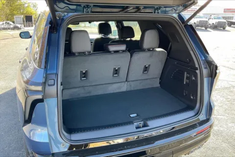 More photos of 2026 Chevrolet Traverse RS at Cable Dahmer Chevrolet of Independence, MO