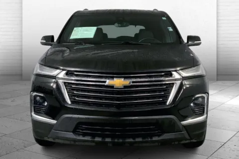Photos of 2023 Chevrolet Traverse LT Cloth for sale in Independence, MO at Cable Dahmer Chevrolet of Independence