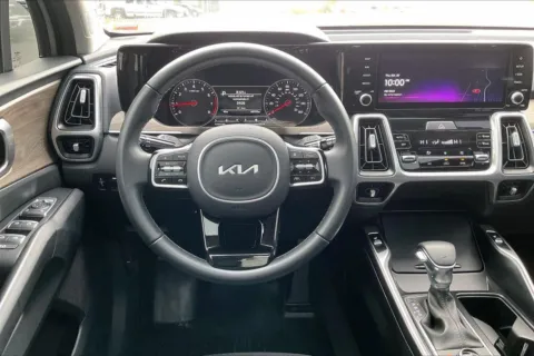 More photos of 2022 Kia Sorento X-Line S at Cable Dahmer Chevrolet of Independence, MO