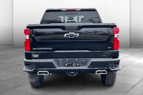 More photos of 2026 Chevrolet Silverado 1500 LT Trail Boss at Cable Dahmer Chevrolet of Independence, MO