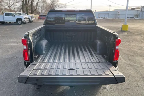 More photos of 2026 Chevrolet Silverado 1500 LT Trail Boss at Cable Dahmer Chevrolet of Independence, MO