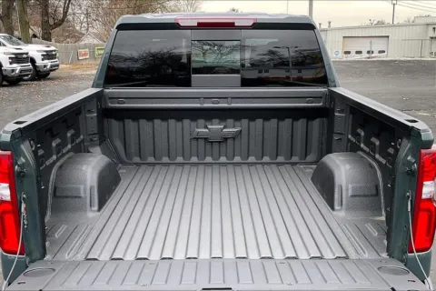 More photos of 2026 Chevrolet Silverado 1500 LT Trail Boss at Cable Dahmer Chevrolet of Independence, MO