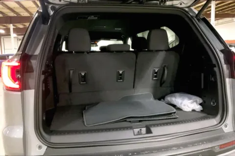 Another view of 2025 GMC Acadia FWD Elevation for sale in Kansas City, MO at Cable Dahmer Buick GMC of Kansas City