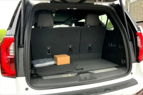 Another view of 2025 GMC Yukon AT4 Ultimate for sale in Kansas City, MO at Cable Dahmer Buick GMC of Kansas City