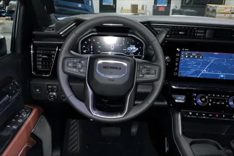 More photos of 2025 GMC Sierra 2500 HD Denali Ultimate at Cable Dahmer Buick GMC of Kansas City, MO