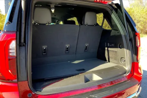 Another view of 2025 GMC Yukon Elevation for sale in Kansas City, MO at Cable Dahmer Buick GMC of Kansas City