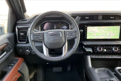 More photos of 2025 GMC Sierra 2500 HD Denali Ultimate at Cable Dahmer Buick GMC of Kansas City, MO