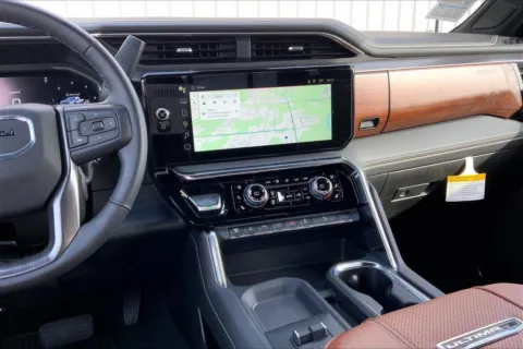 More photos of 2025 GMC Sierra 2500 HD Denali Ultimate at Cable Dahmer Buick GMC of Kansas City, MO