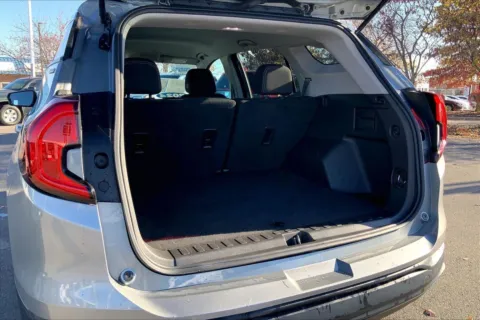 More photos of 2024 GMC Terrain SLE at Cable Dahmer Buick GMC of Independence, MO