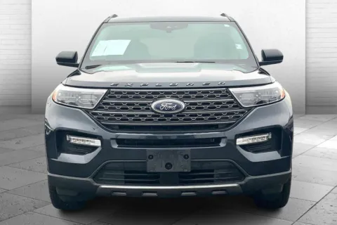 Photos of 2022 Ford Explorer XLT for sale in Independence, MO at Cable Dahmer Buick GMC of Independence