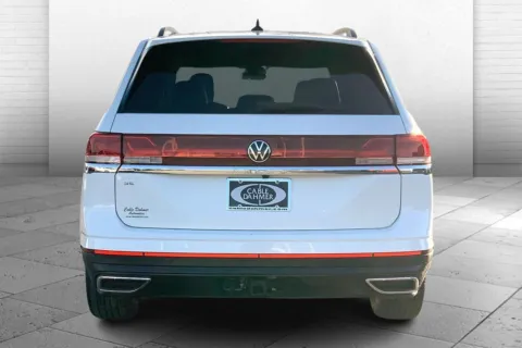 Another view of 2024 Volkswagen Atlas 2.0T SE w/Technology for sale in Independence, MO at Cable Dahmer Buick GMC of Independence