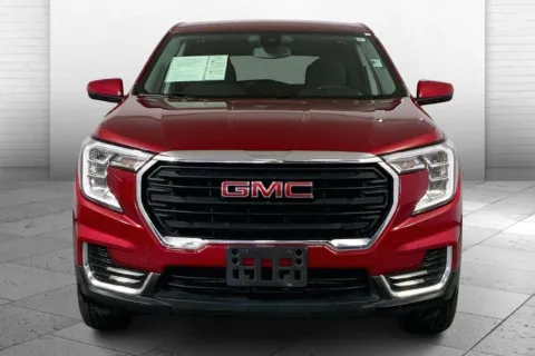 Photos of 2024 GMC Terrain SLE for sale in Independence, MO at Cable Dahmer Buick GMC of Independence