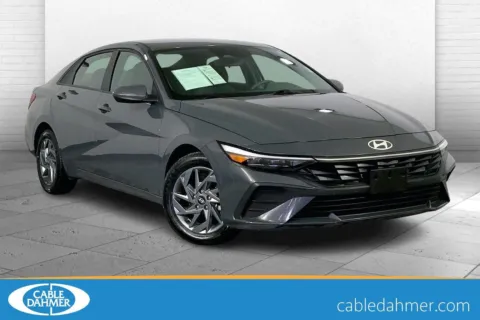 Gray 2024 Hyundai Elantra SEL for sale in Independence, MO