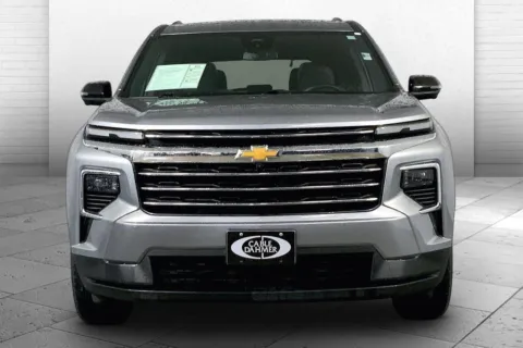 Photos of 2024 Chevrolet Traverse LT for sale in Independence, MO at Cable Dahmer Buick GMC of Independence