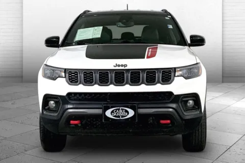 Photos of 2024 Jeep Compass Trailhawk for sale in Independence, MO at Cable Dahmer Buick GMC of Independence