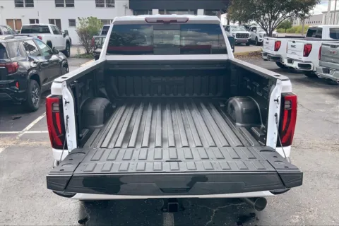 More photos of 2025 GMC Sierra 2500 HD Denali at Cable Dahmer Buick GMC of Independence, MO