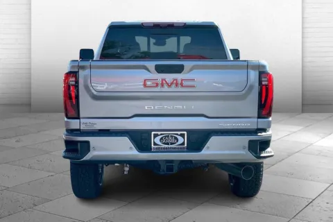 More photos of 2025 GMC Sierra 2500 HD Denali at Cable Dahmer Buick GMC of Independence, MO