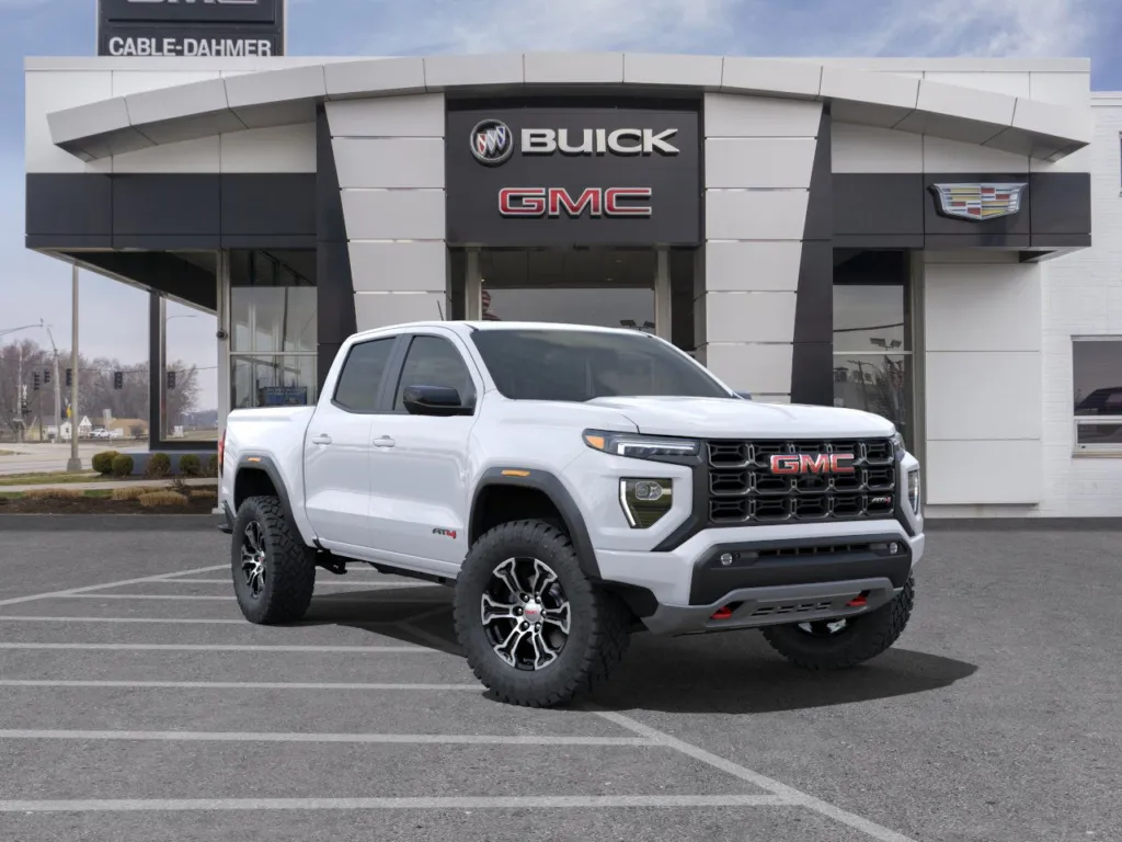 White 2025 GMC Canyon AT4 for sale in Independence, MO