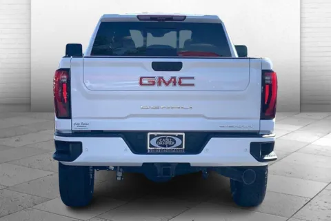 More photos of 2025 GMC Sierra 2500 HD Denali at Cable Dahmer Buick GMC of Independence, MO