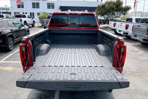 More photos of 2025 GMC Sierra 2500 HD SLT at Cable Dahmer Buick GMC of Independence, MO