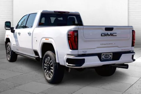 Another view of 2025 GMC Sierra 2500 HD Denali Ultimate for sale in Independence, MO at Cable Dahmer Buick GMC of Independence