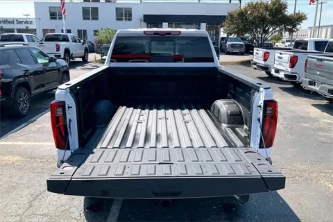 More photos of 2025 GMC Sierra 2500 HD Denali Ultimate at Cable Dahmer Buick GMC of Independence, MO
