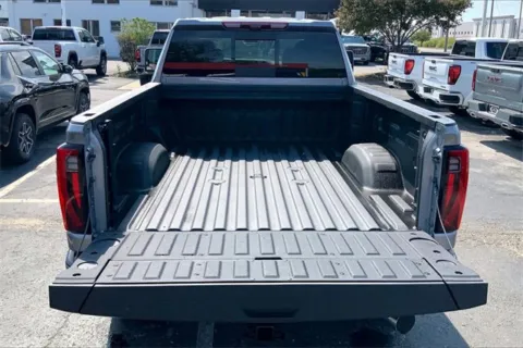 More photos of 2025 GMC Sierra 2500 HD Denali at Cable Dahmer Buick GMC of Independence, MO