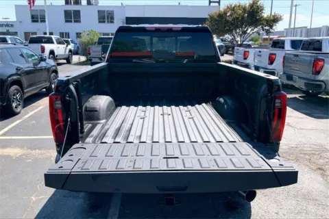 More photos of 2025 GMC Sierra 2500 HD Denali at Cable Dahmer Buick GMC of Independence, MO